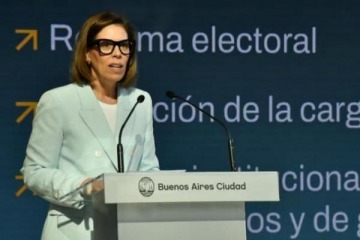 Laura Alonso cruzó duramente a Daniel Scioli: "No negociamos fechas de clases por algún beneficio