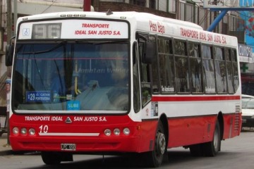 Paro de colectivos en el AMBA: qué 10 líneas de colectivo no funcionan 