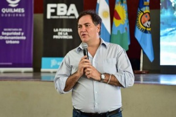 Javier Alonso cuestionó a Jorge Macri: "Gasta millones en perfumar tachos y se le escapan los presos"