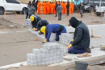 El gobierno de Santa Cruz dispuso que los presos salgan a trabajar en obras públicas para su reinserción social