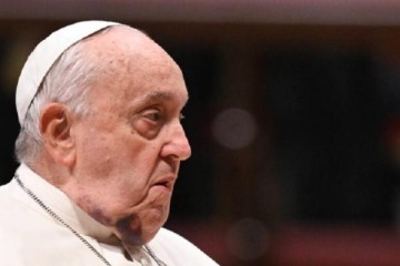 La salud de Francisco: el papa fue internado en Roma por un cuadro de bronquitis