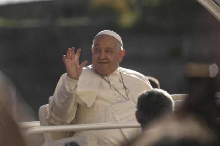  El papa Francisco sufre una infeccin pulmonar y tiene un cuadro clnico complejo