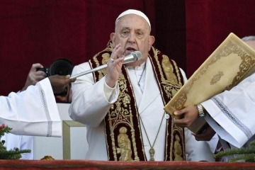 La salud del papa Francisco: pasó una noche tranquila pero sigue en "estado crítico"