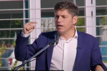 Kicillof volvió a cuestionar el modelo de Milei: Lo de Bahía Blanca es una masiva refutación acerca del país que nos quieren vender