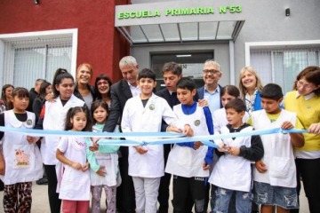 Kicillof y Ferraresi inauguraron obras en escuelas de Avellaneda