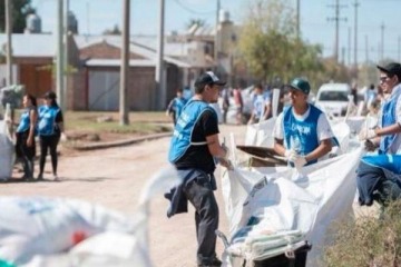 "Militancia y solidaridad": Cristina destacó el trabajo de La Cámpora en Bahía Blanca