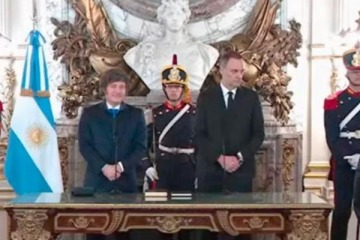 Foto de "Testimonial": Adorni asumió como jefe de Gabinete tras la salida de Francos