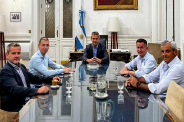 Foto de La Libertad Avanza suma a tres diputados radicales y llegará a 91 bancas desde diciembre