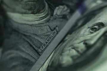 Foto de El dólar cierra noviembre con una leve suba en una rueda condicionada por el feriado en EEUU