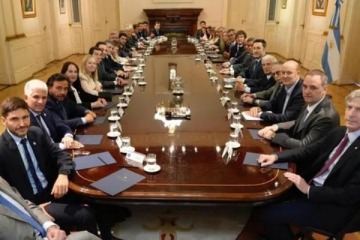 Foto de Fondos, obras y coparticipación: el Gobierno negocia con los gobernadores para aprobar el Presupuesto 2026