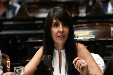Foto de Embargaron el sueldo de una diputada libertaria por irregularidades en la venta de terrenos