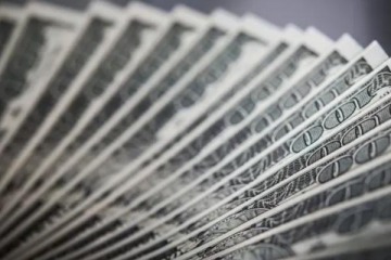 Foto de Dólar con leves ajustes y expectativa en el mercado por el debut del nuevo esquema de bandas