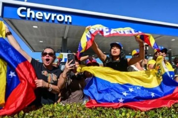 Foto de Chevron ya envió 11 buques para trasladar petróleo desde Venezuela a Estados Unidos
