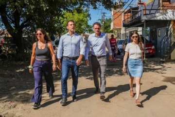 Foto de Julián Álvarez y Gabriel Katopodis supervisaron los avances de las obras hidráulicas en Villa Jardín
