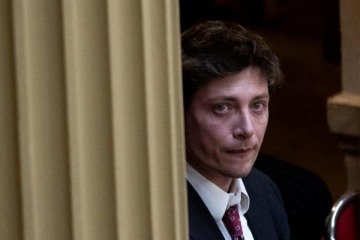 Foto de Se siguen acumulando los pedidos para frenar el DNU que amplió las facultades de la SIDE