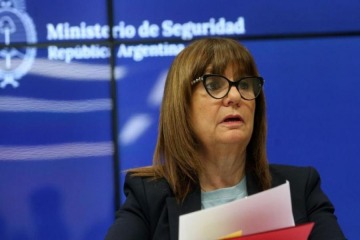 Foto de Bullrich quiere negociar con la CGT de cara al debate por la reforma laboral