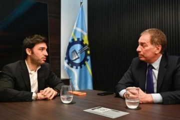 Foto de Santilli dialogó con “Nacho” Torres por los incendios y este jueves se reúne con Cornejo por la reforma laboral