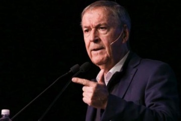 Foto de Schiaretti recibió el alta médica y asumirá como diputado de Provincias Unidas en la próxima sesión parlamentaria