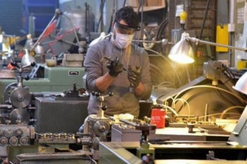 Foto de La economía cayó en noviembre y sufrió su primera caída anual en 14 meses