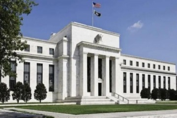 Foto de La Fed define tasas bajo presión política y Wall Street mira más a Powell que a los números