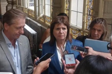Foto de Bullrich apura la reforma laboral y asegura votos tras negociar a puertas cerradas