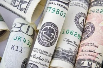 Foto de Dólar en baja y reforma laboral: la “tensa calma” que celebra el gobierno mientras el bolsillo sigue en rojo