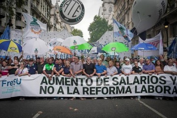 Foto de Gremios presionan a la CGT con un nuevo paro general por 36 horas cuando se vote la reforma laboral en el Senado