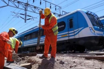 Foto de El Gobierno extendió la emergencia ferroviaria hasta 2028: impulsará obras antes de privatizar los trenes