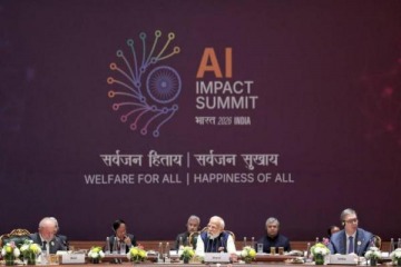 Foto de 88 países adoptan la Declaración de Nueva Delhi y respaldan una inteligencia artificial democrática y orientada al bien social