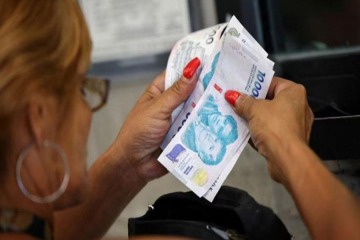 Foto de Bono congelado: por la inflación acumulada, el refuerzo para jubilados debería superar los $150.000