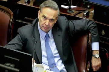 Foto de Pichetto sobre su reunión con Cristina Kirchner: "Coincidimos en la construcción de un frente nacional"