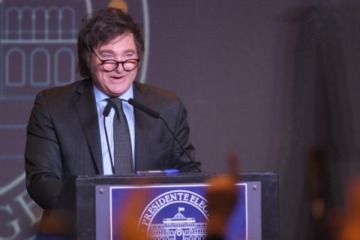 Foto de Milei sigue provocando a los empresarios: "Quienes inviertan hoy serán pioneros en este cambio de época"