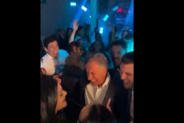 Foto de El video viral del baile de Macri desaforado que se robó el casamiento de su sobrino con Emily Lucius