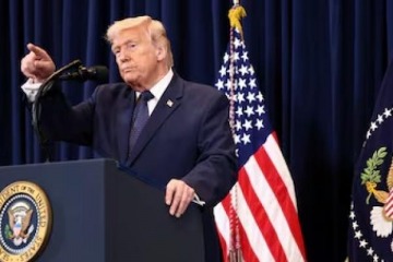 Foto de Trump afirmó que quiere una "solución a la venezolana" para Irán tras sostener que "la guerra está casi terminada"