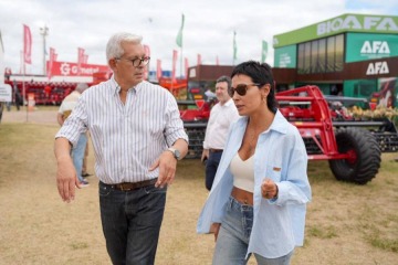 Foto de Mayra Mendoza recorrió Expoagro, destacó la "importancia" del campo y apuntó contra el modelo de Milei
