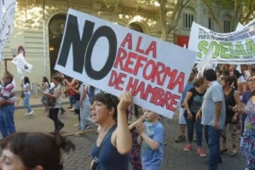 Foto de Hito: un fallo judicial frenó uno de los artículos que licuaba indemnizaciones de la reforma laboral de Milei