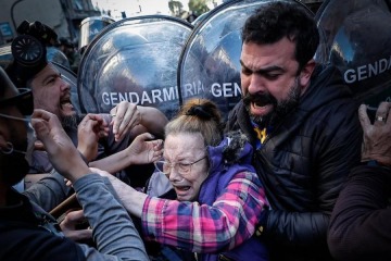 Foto de V-Dem: Argentina entra en la lista de países con mayor retroceso democrático desde la llegada de Milei