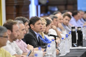 Foto de Axel Kicillof convocó a los intendentes para elaborar una estrategia y hacer frente al plan económico libertario