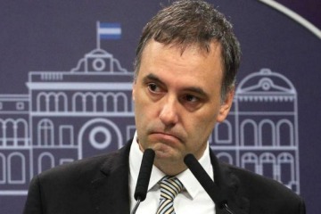 Foto de El escándalo patrimonial mancha la imagen de Adorni: siete de cada diez argentinos lo consideran corrupto