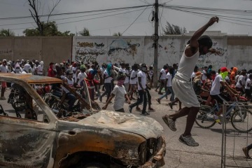 Foto de Haití tendrá elecciones en agosto tras diez años: el desafío de votar con el 90% de la capital controlado por pandillas