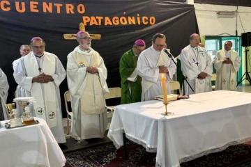 Foto de “Estrategias de manual”: la Iglesia rechazó el proceso de audiencias públicas por la Ley de Glaciares