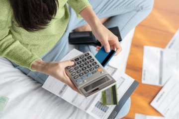 Foto de El consumo acumula diez meses en baja y crece el uso de tarjetas para llegar a fin de mes