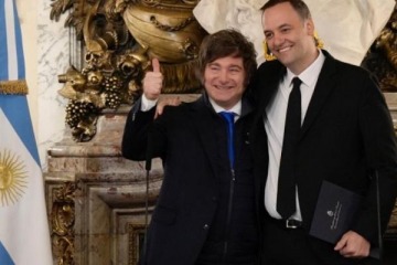 Foto de La imagen de Milei volvió a desplomarse por el escánadalo de corrupción de Manuel Adorni