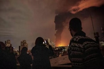Foto de Trump escala la amenaza global y pone a Irán contra las cuerdas por el control del petróleo