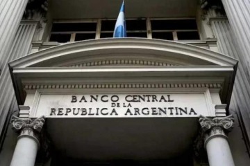 Foto de El Central se oxigena por factores externos y Milei celebra mientras las reservas siguen en rojo