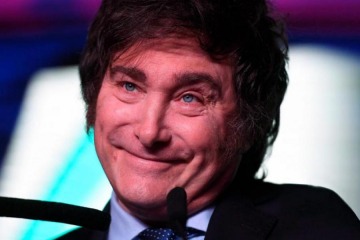 Foto de Insólito argumento de Milei para justificar los créditos VIP a funcionarios: “¿Haberlos tomado, mató a alguien?"