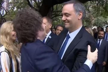 Foto de Crecen las sospechas sobre Adorni: la Justicia citó ahora al entorno del funcionario por la compra de su departamento