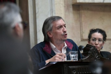 Foto de Máximo Kirchner sobre el cambio en la Ley de Tierras: "Pretenden eliminar todas las restricciones"