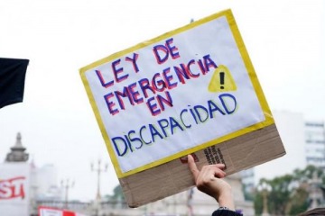 Foto de Emergencia en Discapacidad: organizaciones y activistas se movilizan al Ministerio de Economía para reclamar fondos