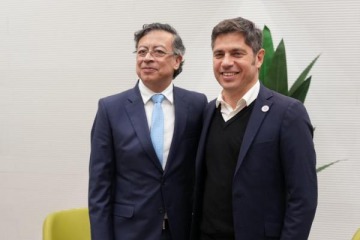 Foto de Kicillof se reunió con Petro en medio de su gira por España